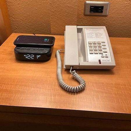 Anaheim Islander Inn And Suites Near Park And Convention Center Exteriér fotografie