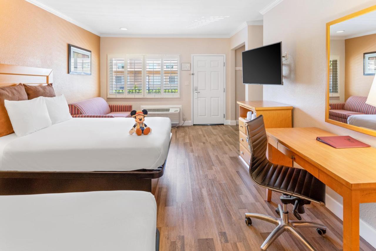 Anaheim Islander Inn And Suites Near Park And Convention Center Exteriér fotografie