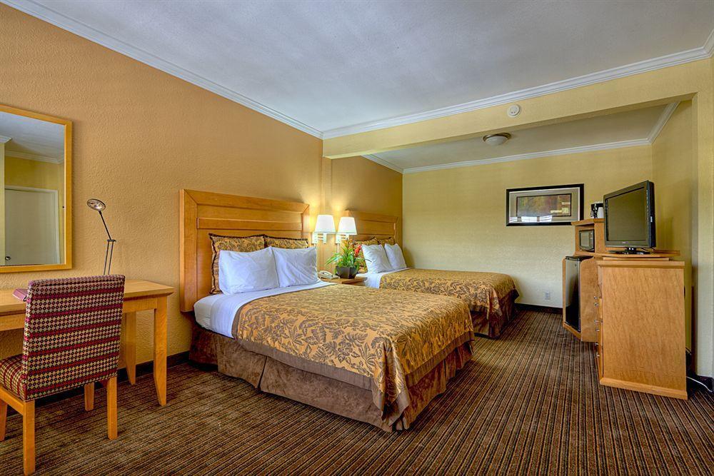 Anaheim Islander Inn And Suites Near Park And Convention Center Exteriér fotografie