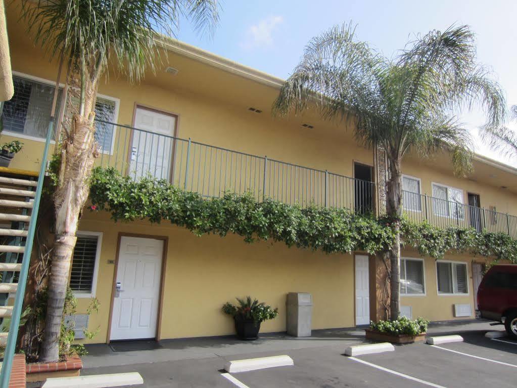 Anaheim Islander Inn And Suites Near Park And Convention Center Exteriér fotografie