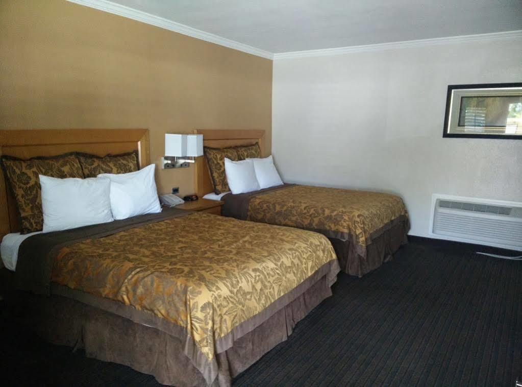Anaheim Islander Inn And Suites Near Park And Convention Center Exteriér fotografie