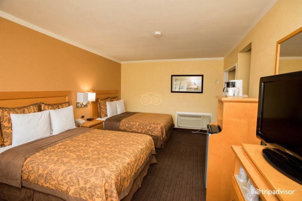 Anaheim Islander Inn And Suites Near Park And Convention Center Exteriér fotografie