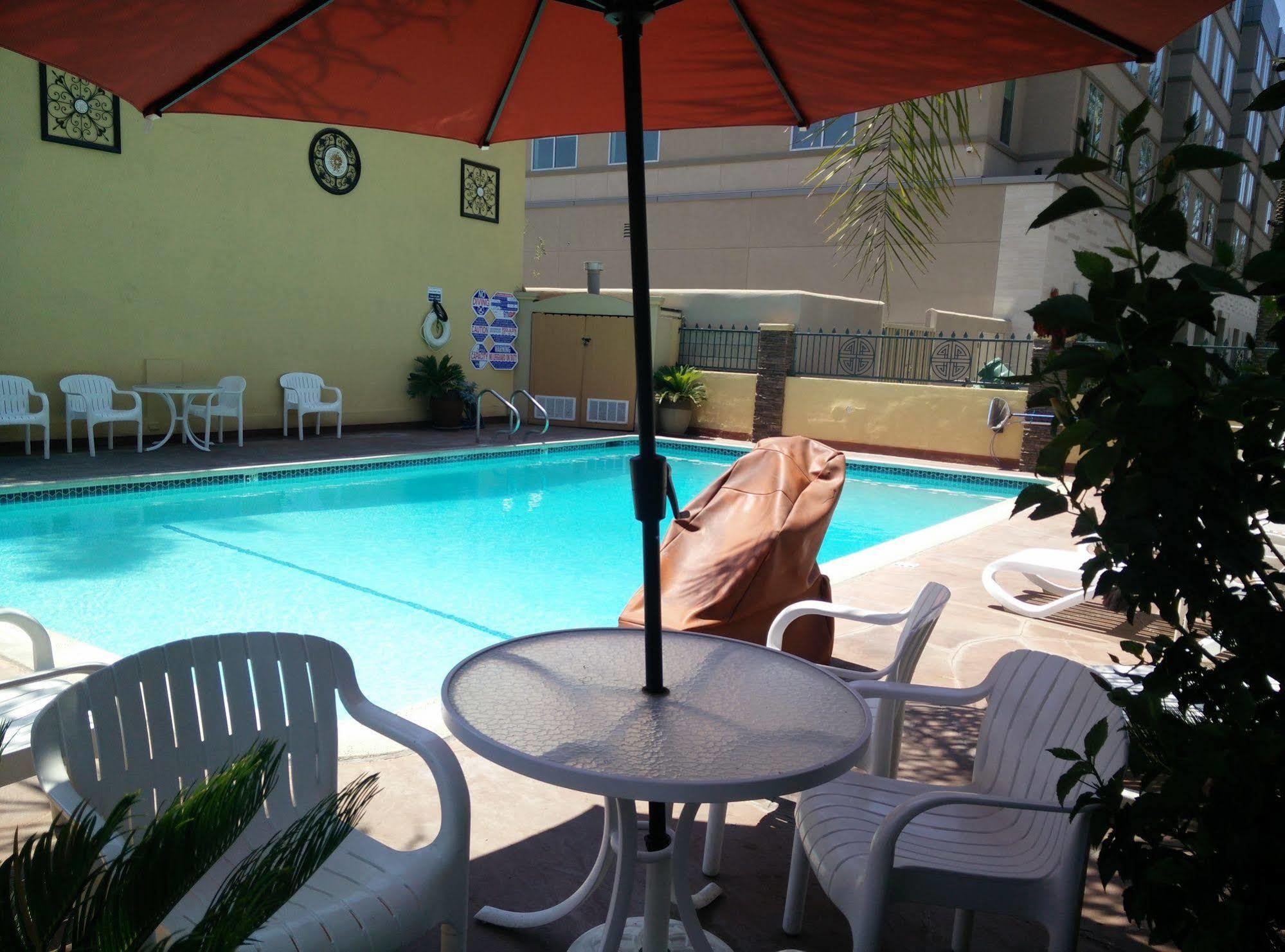 Anaheim Islander Inn And Suites Near Park And Convention Center Exteriér fotografie