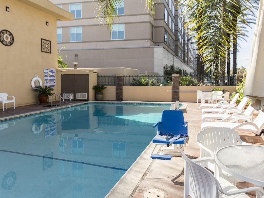 Anaheim Islander Inn And Suites Near Park And Convention Center Exteriér fotografie
